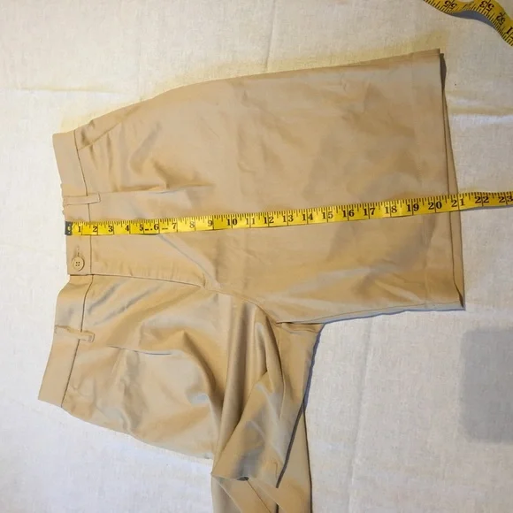 Shorts - Picture 4 of 4